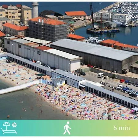 Jr Premium - Terrace - Wi-fi - Public Parking Apartment Trieste